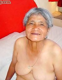 Old granny and cum in her face - part 3833